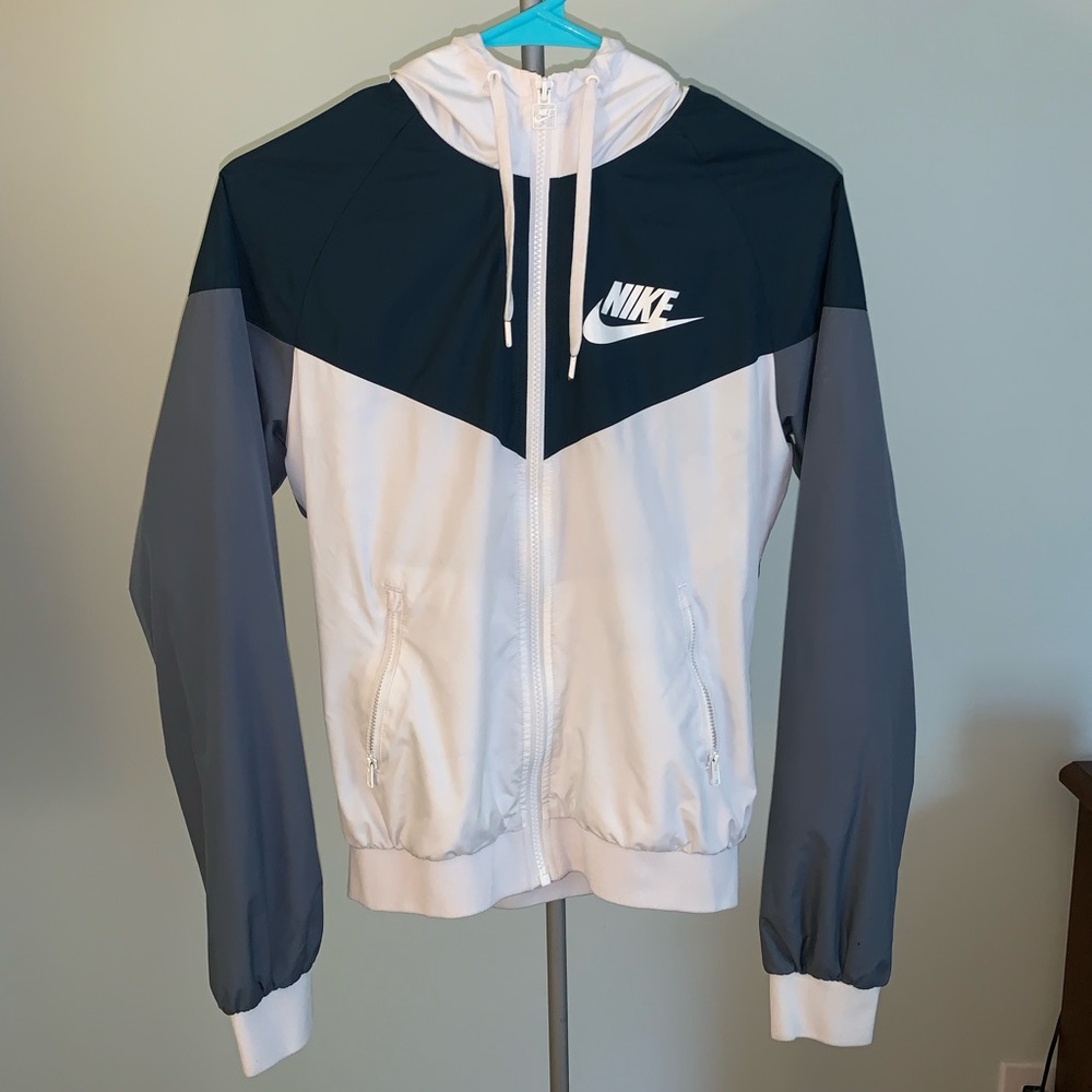NIKE Windbreaker!